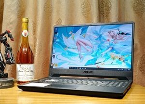 电竞显示器线材怎么选：高刷稳定与认证信息